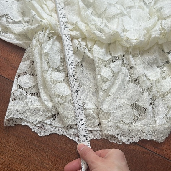 NWT Mystree Lace Overlay Cream Short Sleeve Top Size Small - Picture 5 of 7